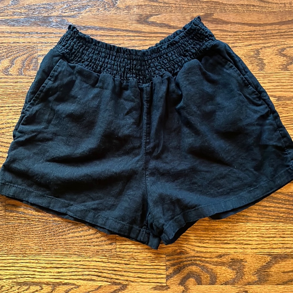 Universal Thread shorts
